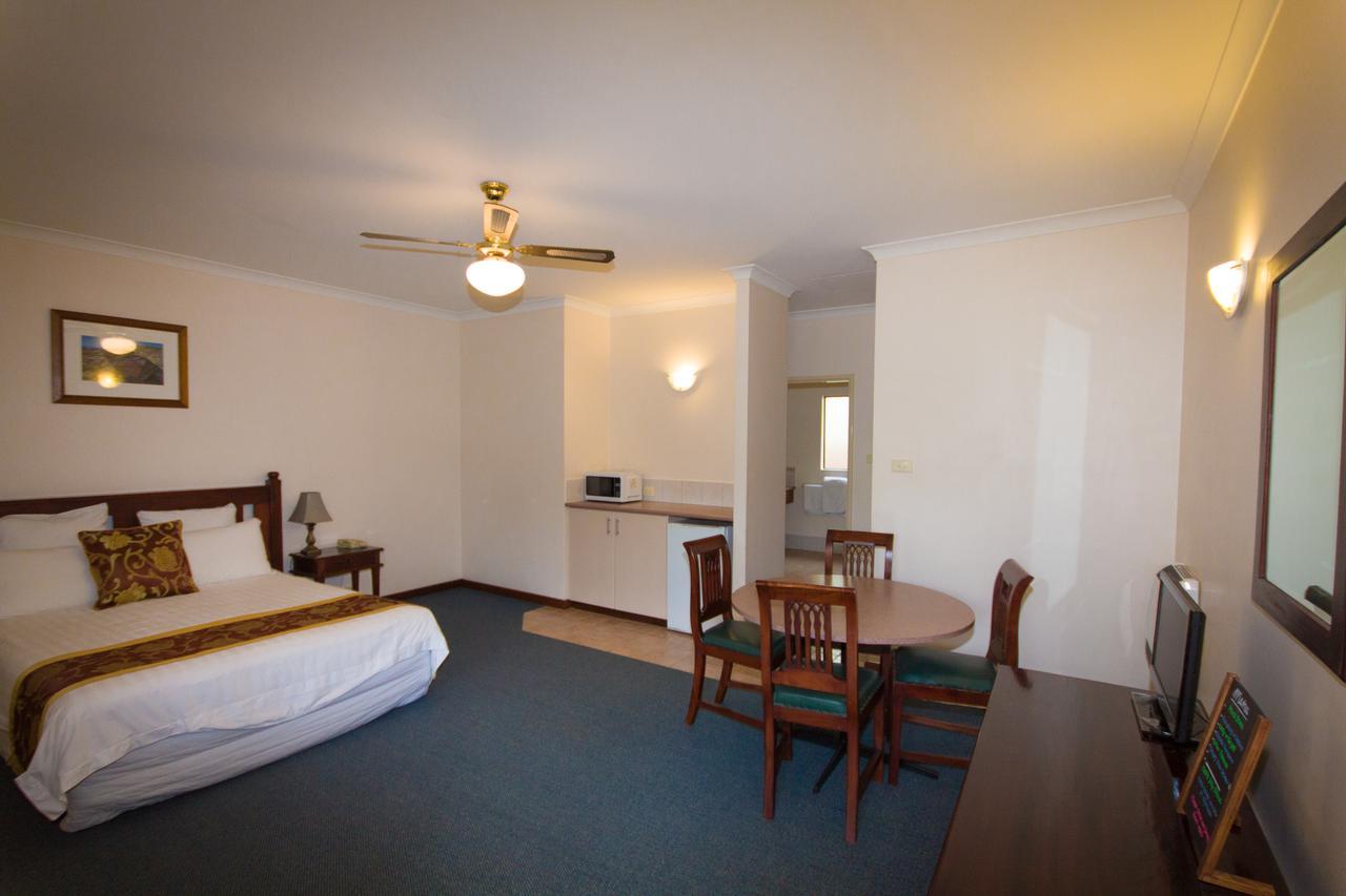 Tree Top Walk Motel Уолпол Экстерьер фото
